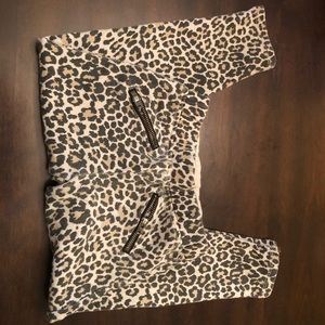 💖 girls leopard print pants size 4T